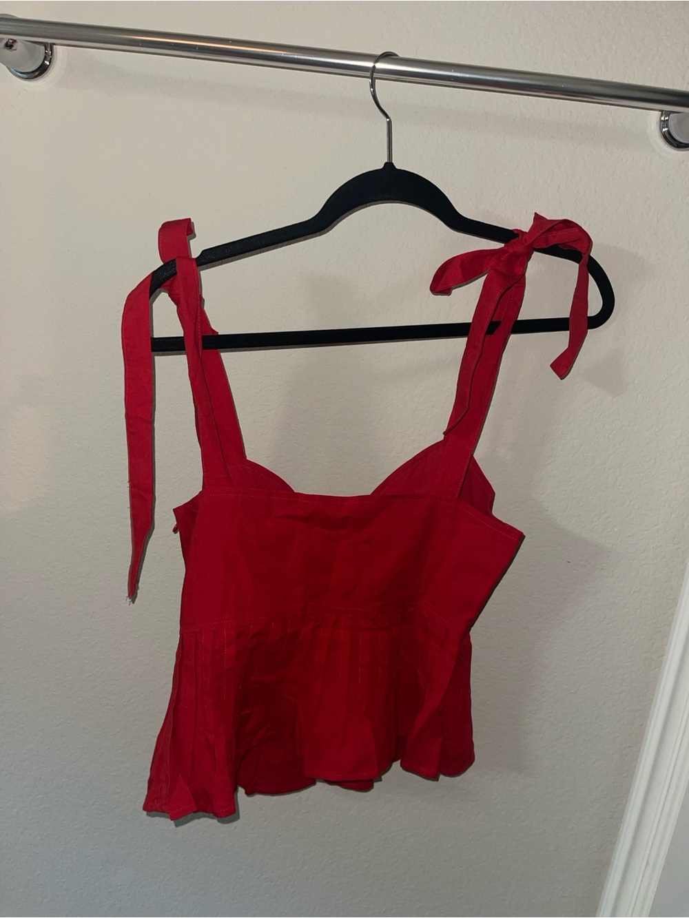 New H&M top - Picture 2 of 3